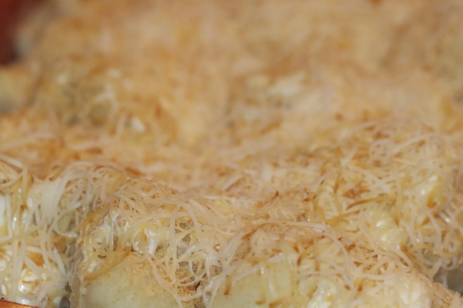 Füstöltsajtos karfiol,fűszeres pulyka pogácsával