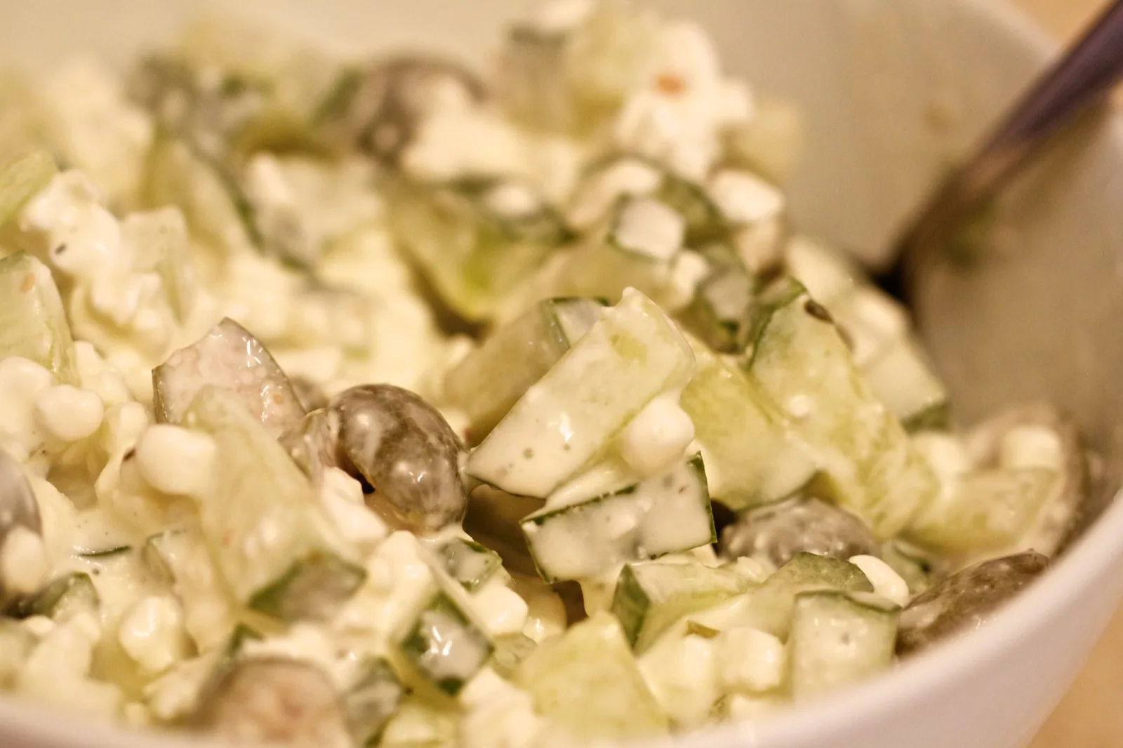 Uborkás, kapribogyós cottage cheese