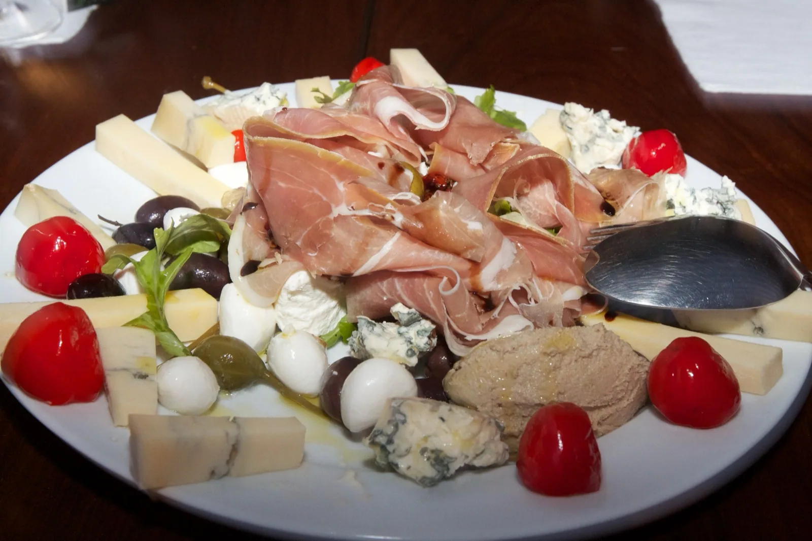 Antipasti tál